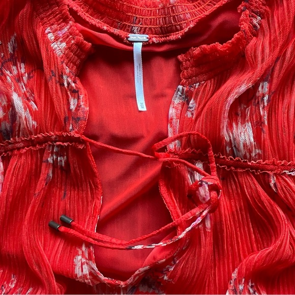 NWT Free People Red High Low Top - Picture 7 of 10